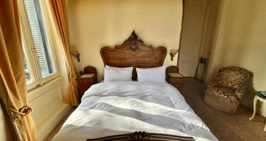 Loriet Hotel