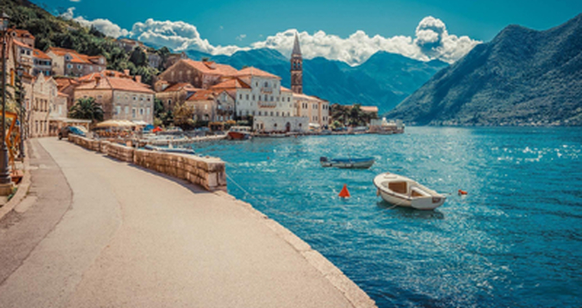 UÇAKLA VİZESİZ KOSOVALI BALKAN TURU 